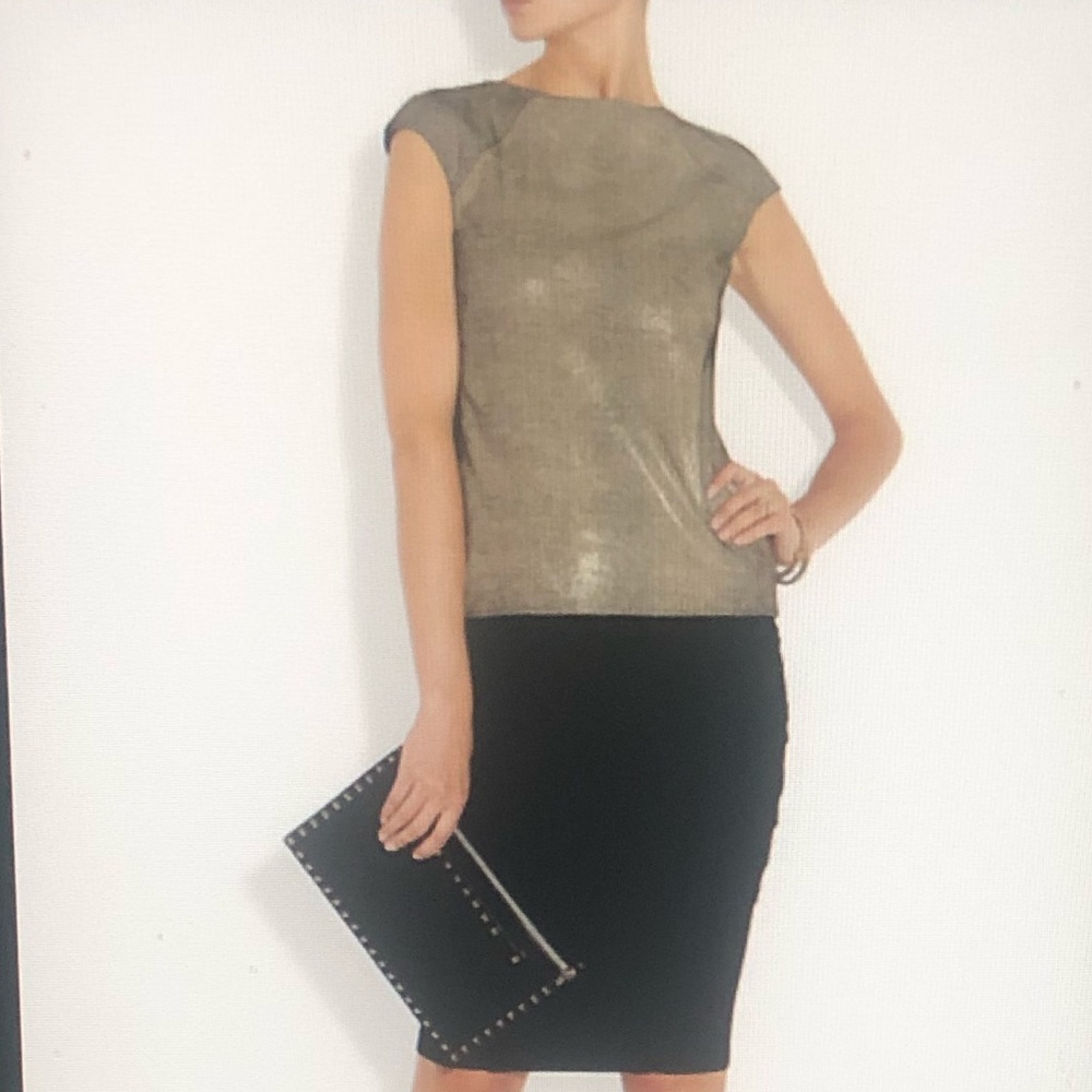 Wow! Snake-effect leather & stretch top